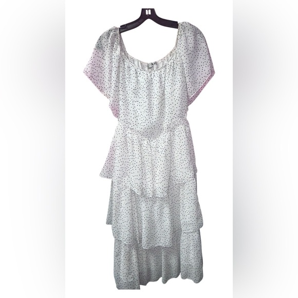 WD.NY Off-Shoulder Tiered Midi Dress in White and Black - Picture 2 of 4